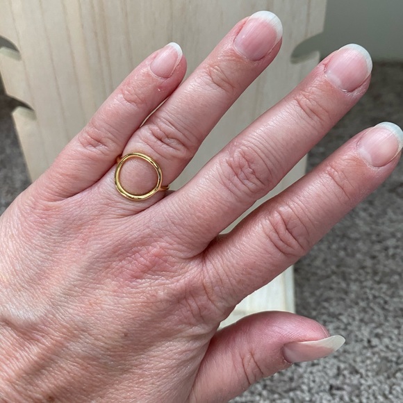 NIB - Premier Designs Brooklyn Ring - Gold - Picture 3 of 7